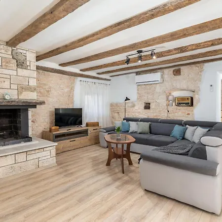 Amazing In With Wifi * Modrušani