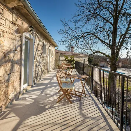 Amazing In With Wifi Holiday home Modrusani